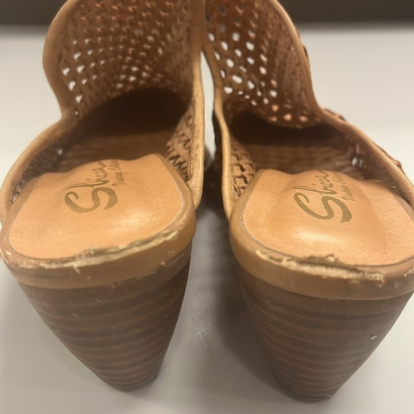 Sbicca Vintage Collection Woven Tan leather Women's mules size 8 preowned - Picture 4 of 8